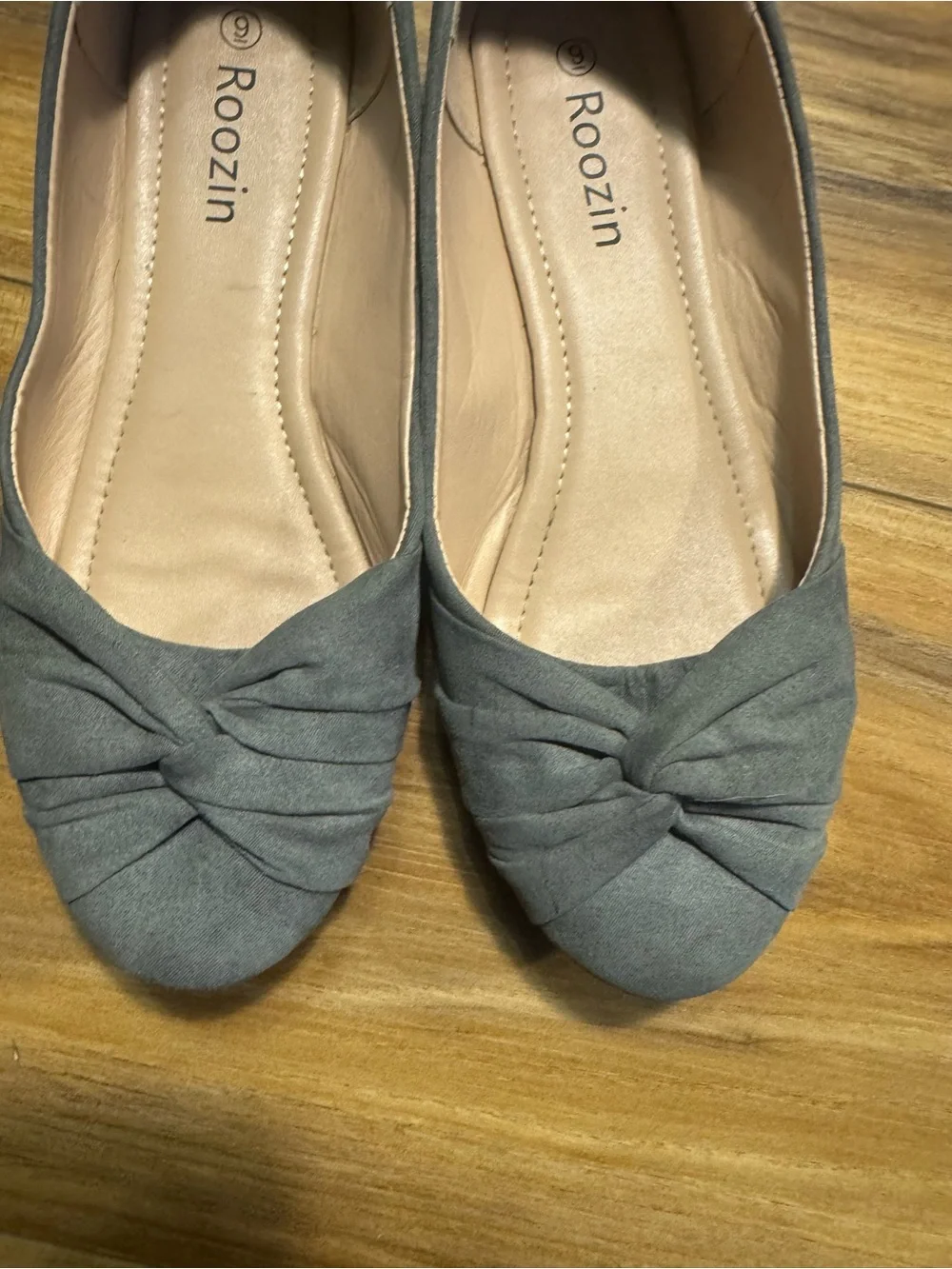 Roozin Brand Gray Knot-Front Ballet Flats Faux Suede